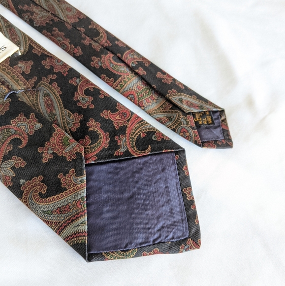 Charwood Davidsons of Virginia Silk Necktie - Picture 5 of 10